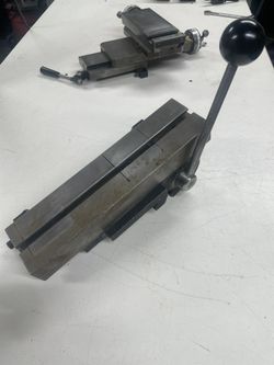 Hardinge double tool cross slide