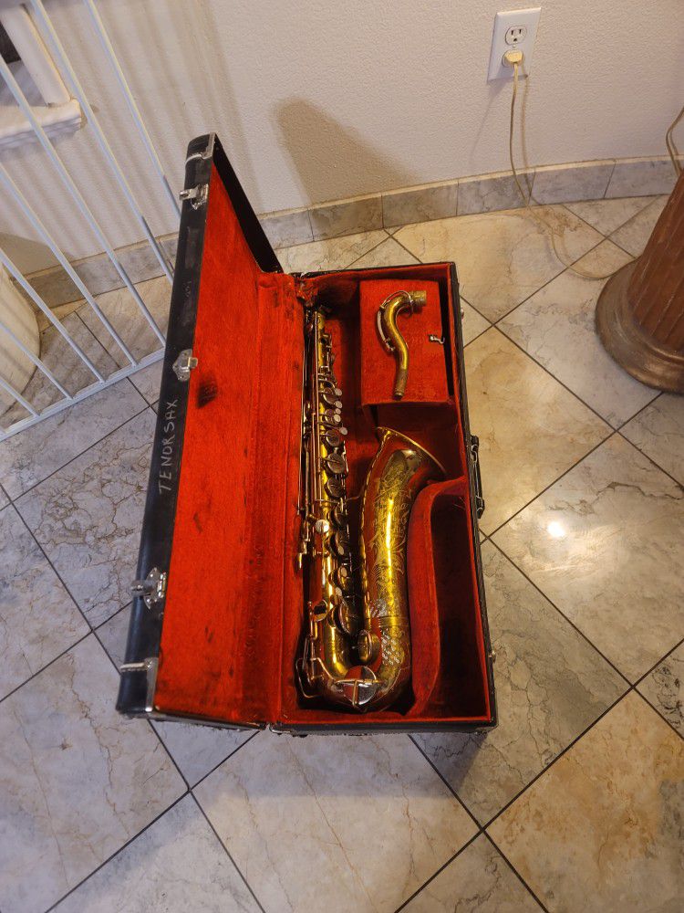 vintage saxophone 