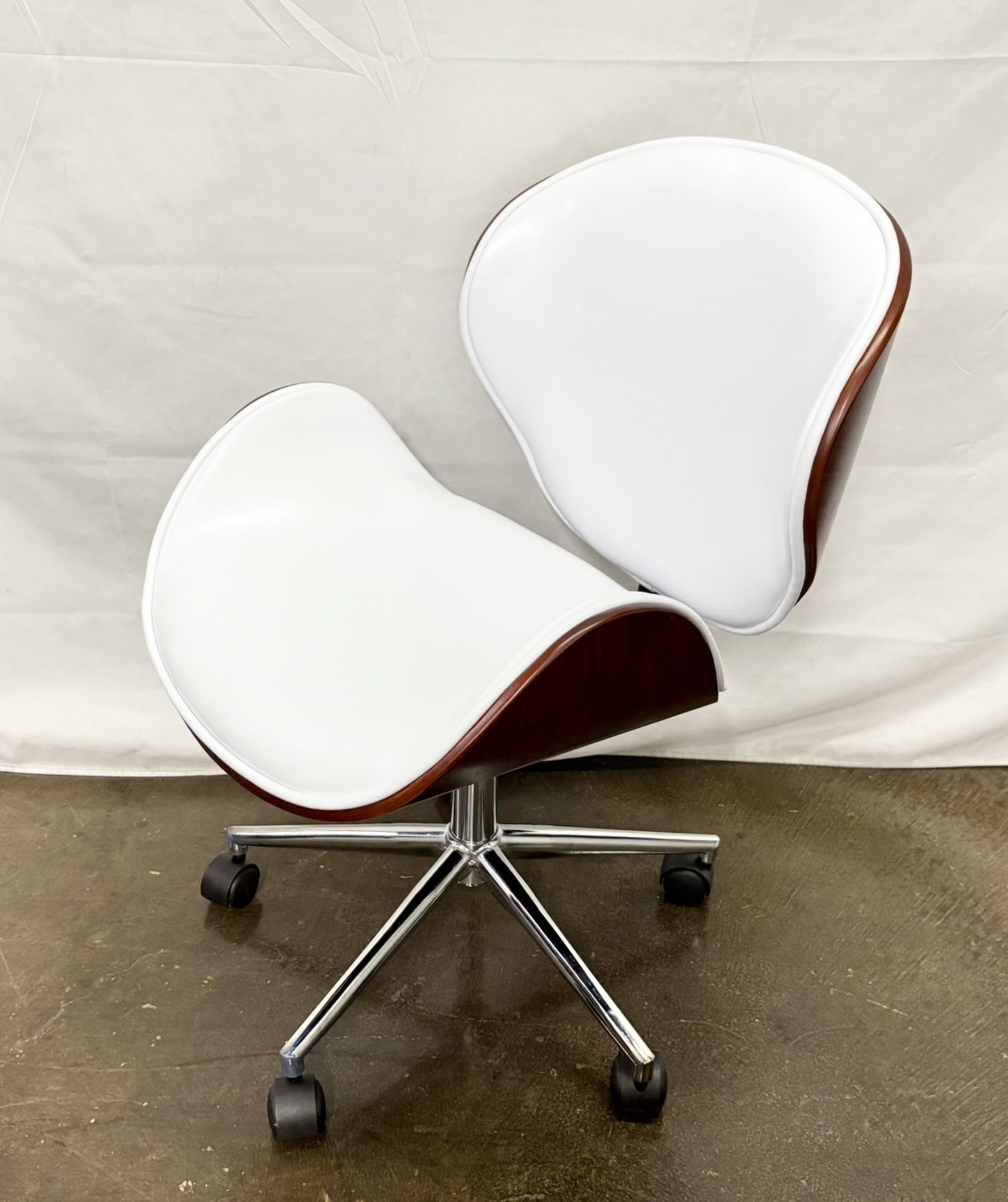 Office Chair , White Leather *Free Delivery*