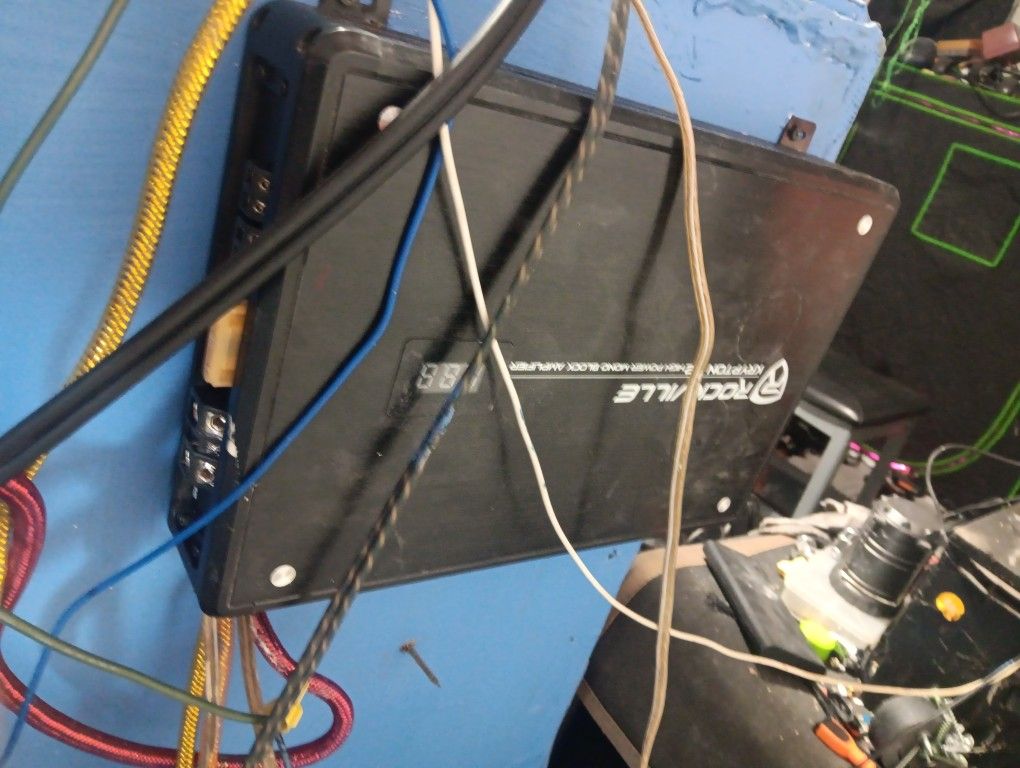 Airpor.\nT was great , it's seven hundred watts , bots networks , i'm asking