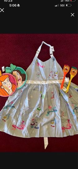 Disney Parks Cinderella Adult Kitchen Apron New  Stepsisters Pot Holders  Disney Parks Cinderella Jaq and Gus Baking Spatula Kitchen Collection Set Ne