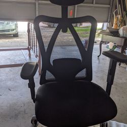 One Brand New Office Chair Great Quality Just Assumed It To Take Pictures But It's New. It's Adjustable Near Mason And Morton Rd Katy 