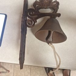 ANTIQUE CAST IRON DOOR BELL.  GOOD SHAPE.  $50. FIRM PRICE 