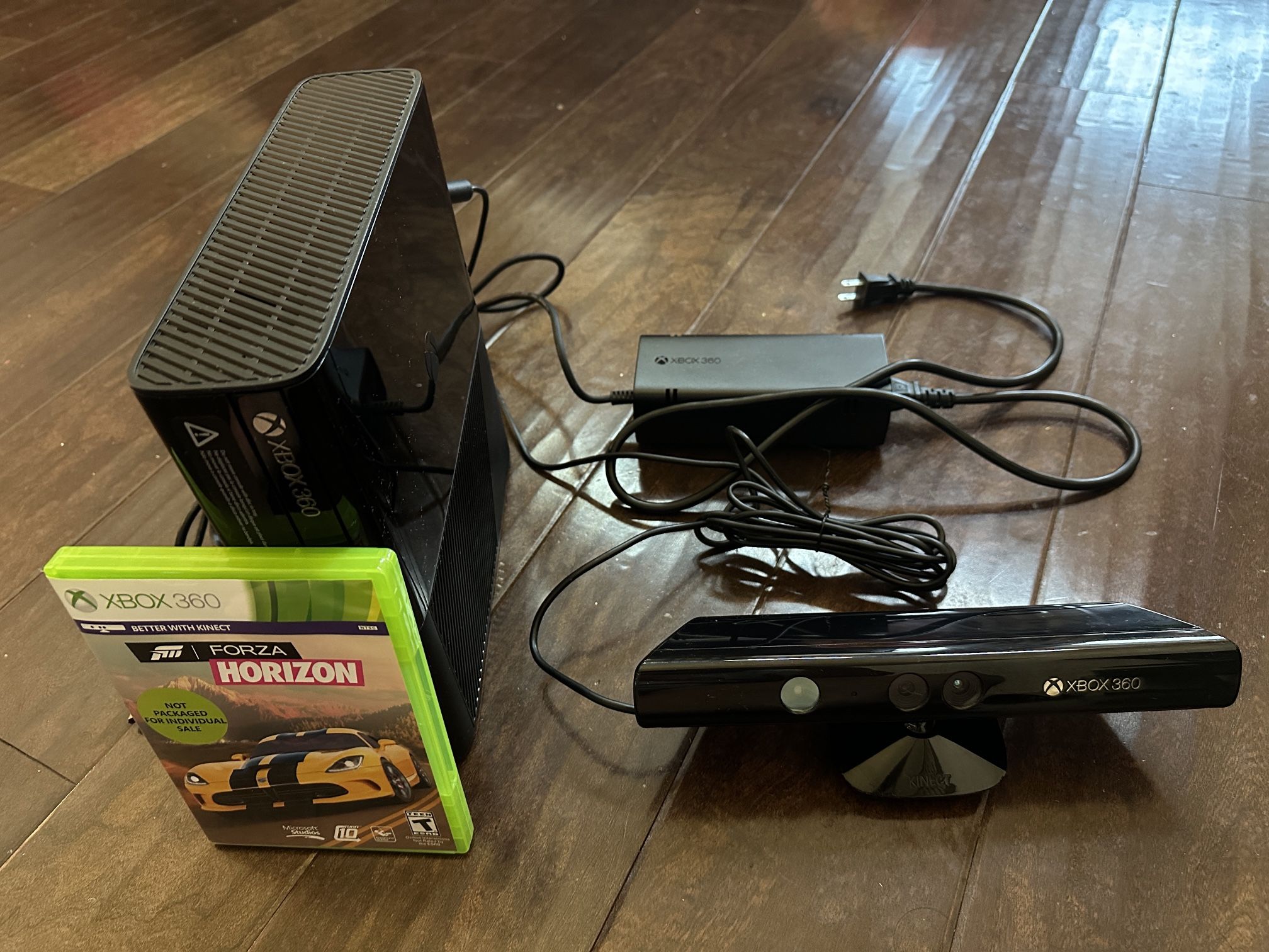 Quick Sale Microsoft Xbox 360 Game Bundle With Forza Horrizon)