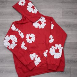 Red Denim Tear Size M