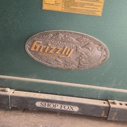 Grizzly table/ cabinet saw