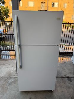 Frigidaire refrigerator