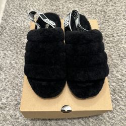 Ugg Slippers Size 9