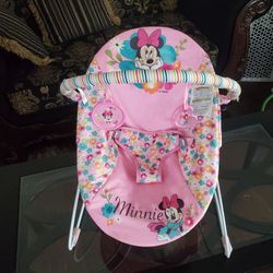 Minnie Mouse Baby Bouncer Chair