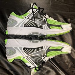 Nike Air Zoom Vomero 5