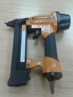 BOSTITCH SX15 Nailgun w case