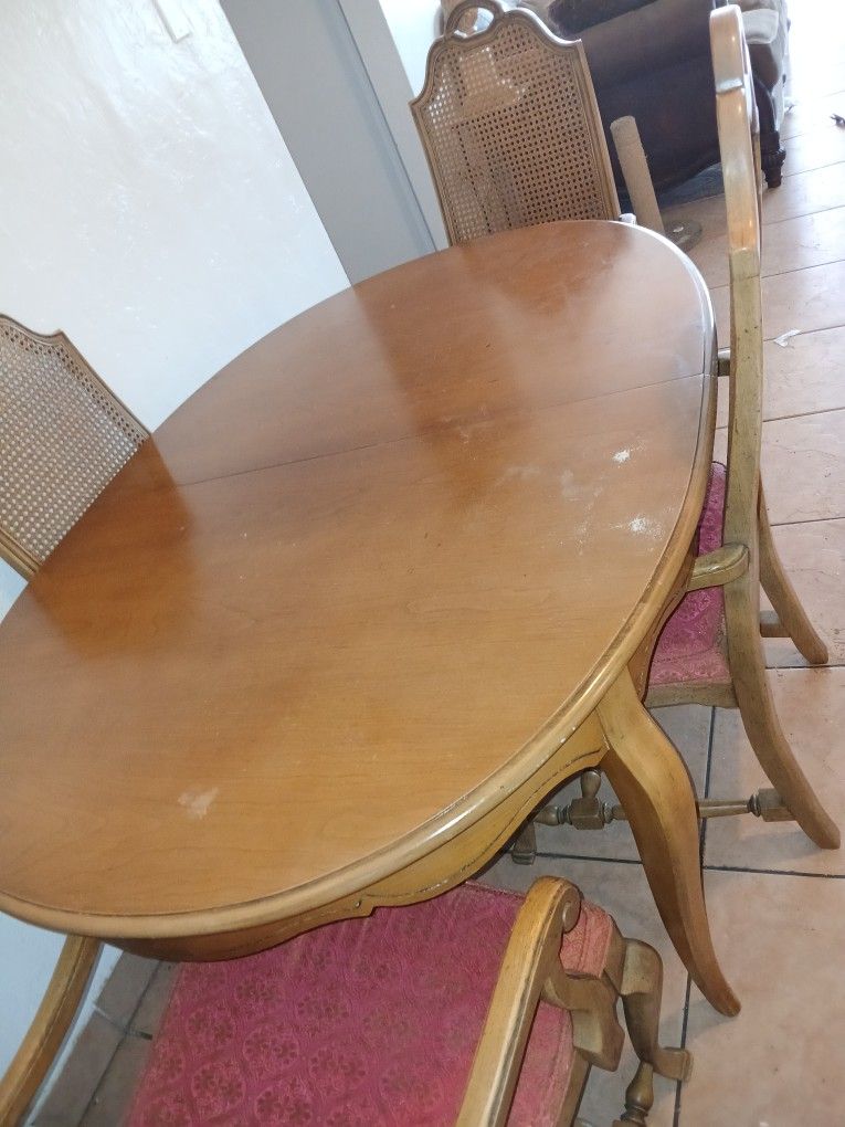 Dining Table Set