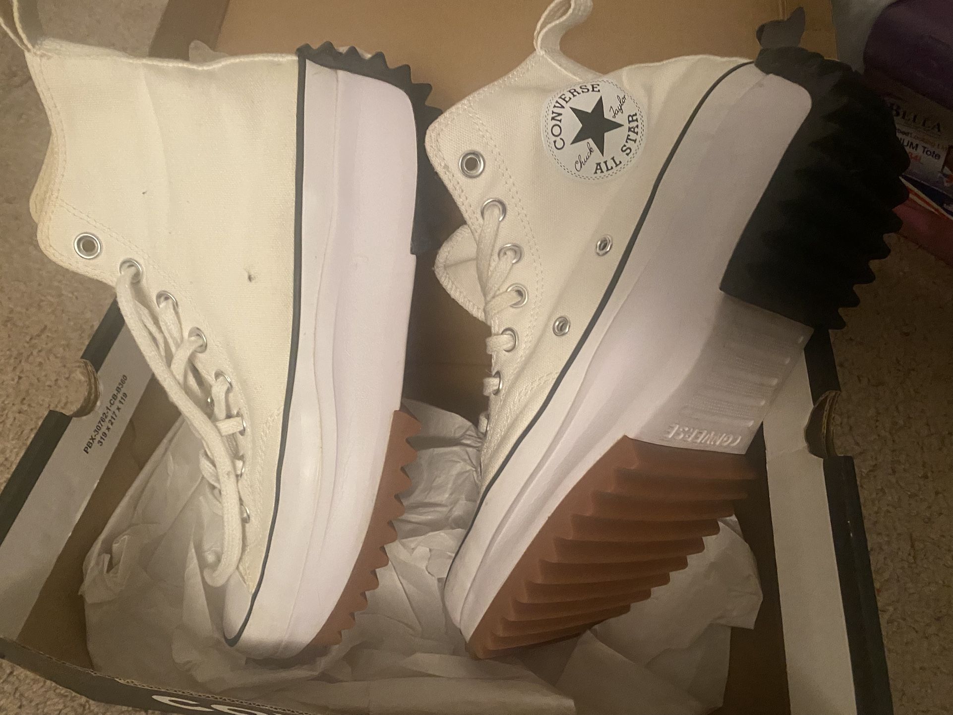 Converse Run Star Hike