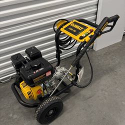 Dewalt 61147S 3300 PSI 2.4 GPM Gas Cold Water Pressure Washer For $300 +