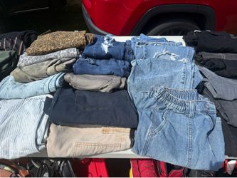 20 pairs of juniors jeans/pants