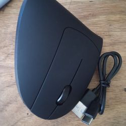 LEKVEY MOUSE 2.4GHz 3 DPI ADJUSTABLE 800/1200/1600 WIRELESS VERTICAL ERGONOMIC OPTICAL MOUSE RECHARGEABLE 