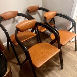 Set Of 4 Minimal Vintage Dining Chairs