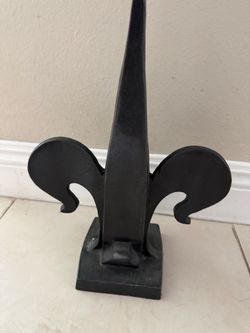 Black Cast Iron Fleur-de-Lis Andiron