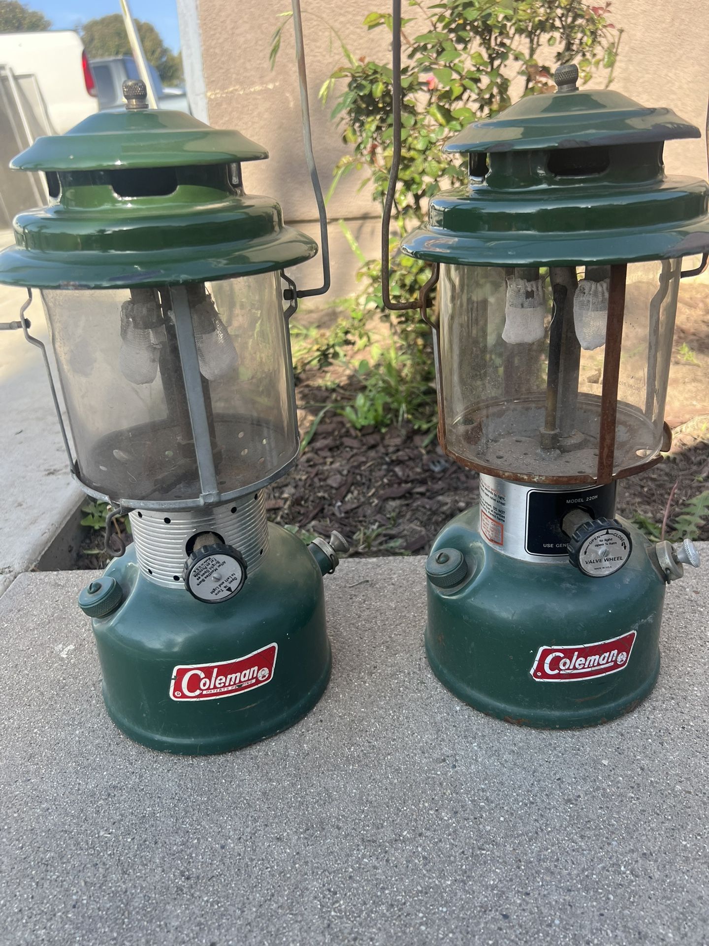 Antique Coleman Lanterns - Model 220F