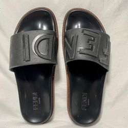 Fendi logo-embossed slide sandals
