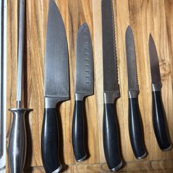 Henckels International Knife Set
