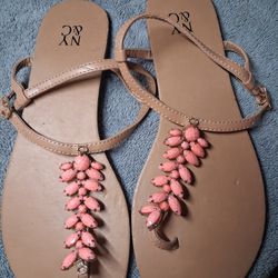 Womans Size 7 Sandle