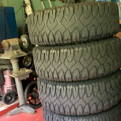 Jeep 38 Inch  Rims And  Tires Off-road