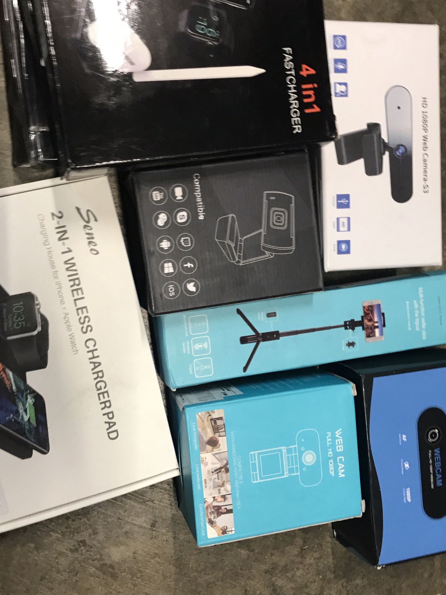 Electronic Lot Of Web Cams And Charging Pads Lot Of 9