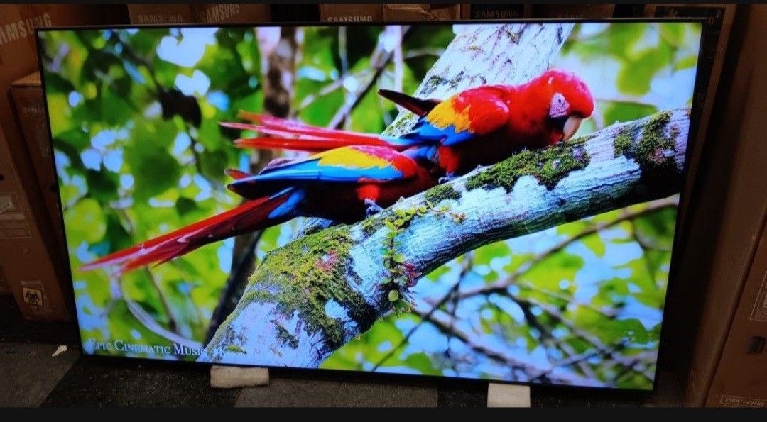 SAMSUNG 85"INCH QLED 4K Q80D
