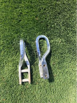 2020 GMC 2500hd DENALI TOW HOOKS