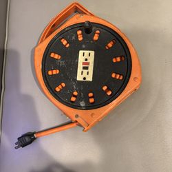 20 Feet Hand-wind Cord Reel Outlet