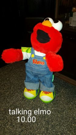 Standing talking Elmo
