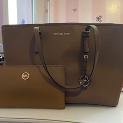 MK Purse 