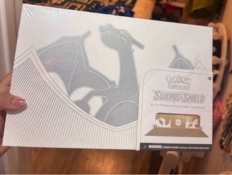 Sword & Shield Charizard Box