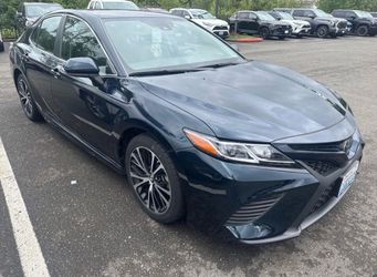 Toyota Camry SE 2019