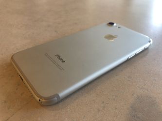 Very good condition iPhone 7 32Gb t-mobile and Metro by T-Mobile and simple mobile