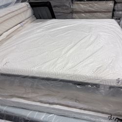 LIQUIDACIÓN! Colchón King Tempurpedic $799