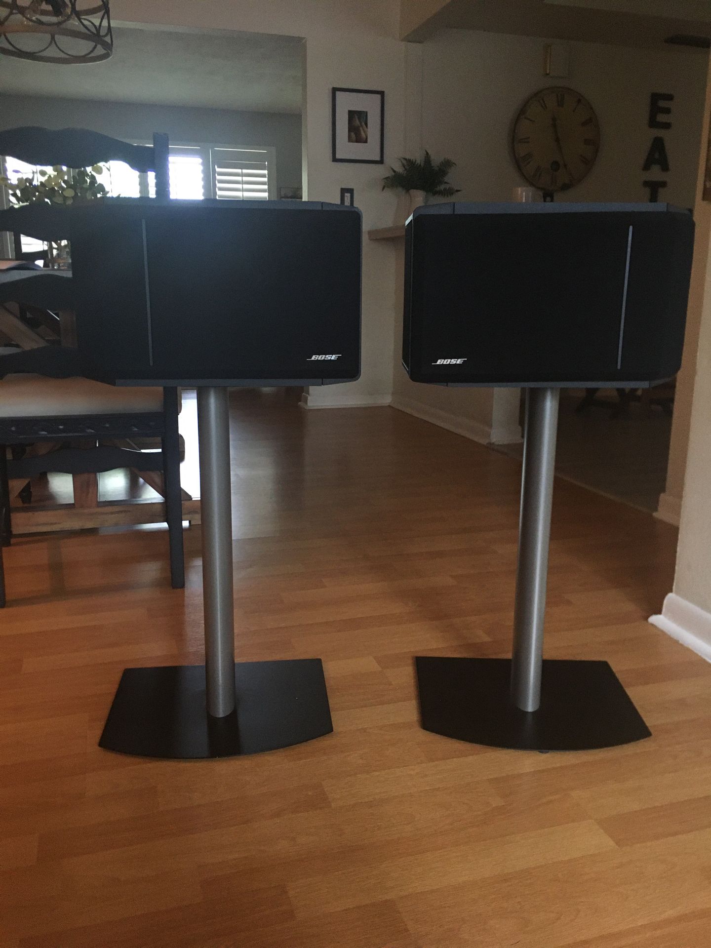 Bose 301’s..Direct Reflecting.. mint condition. With Bose Stands.
