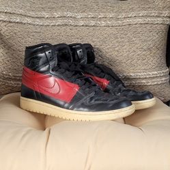 Jordan 1 Retro Nikes Mens Size 8.5 /Milwaukie 