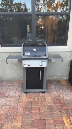DEAL!!Weber Grill- Spirit Model with Cover