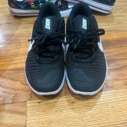 Nike Kids Size 1