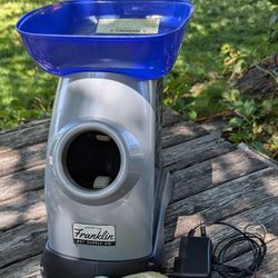 Automatic Ball Launcher & rubber balls