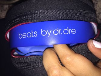 Blue beats Authentic