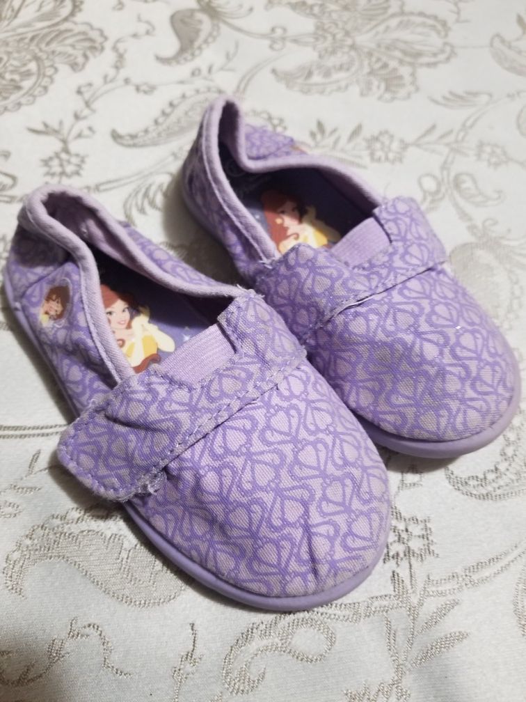 Toddler shoes