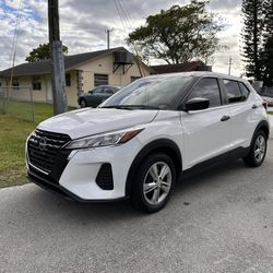 2023 NISSAN KICKS S