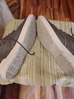 Men's shoes