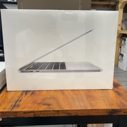 Brand New MacBook Pro Sealed 🔥🔥🔥