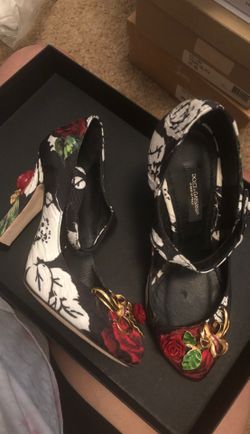 Dolce and Gabbana Rose Heels 35.5