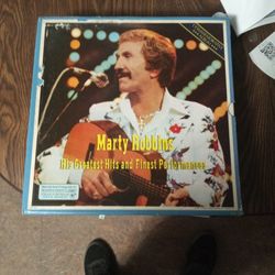 Vinyl Records..Marty Robbins Greatest Hits And Finest Performances