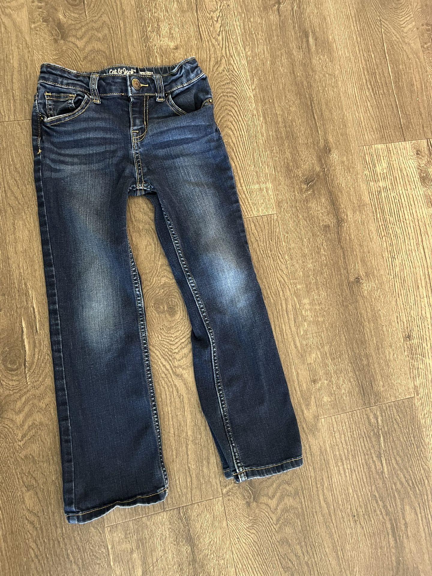 Cat & Jack Super Stretch Bootleg Girls Jeans. Size 6. Used. Great Condition.